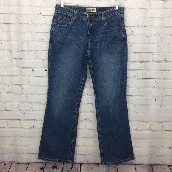 Levi's Signature Jeans Women's Size 12 Mid Rise Bootcut Med Wash Festive Stretch - Picture 1 of 9